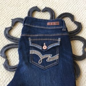 LEI Sophia Hipster Flare Jeans Size 11R